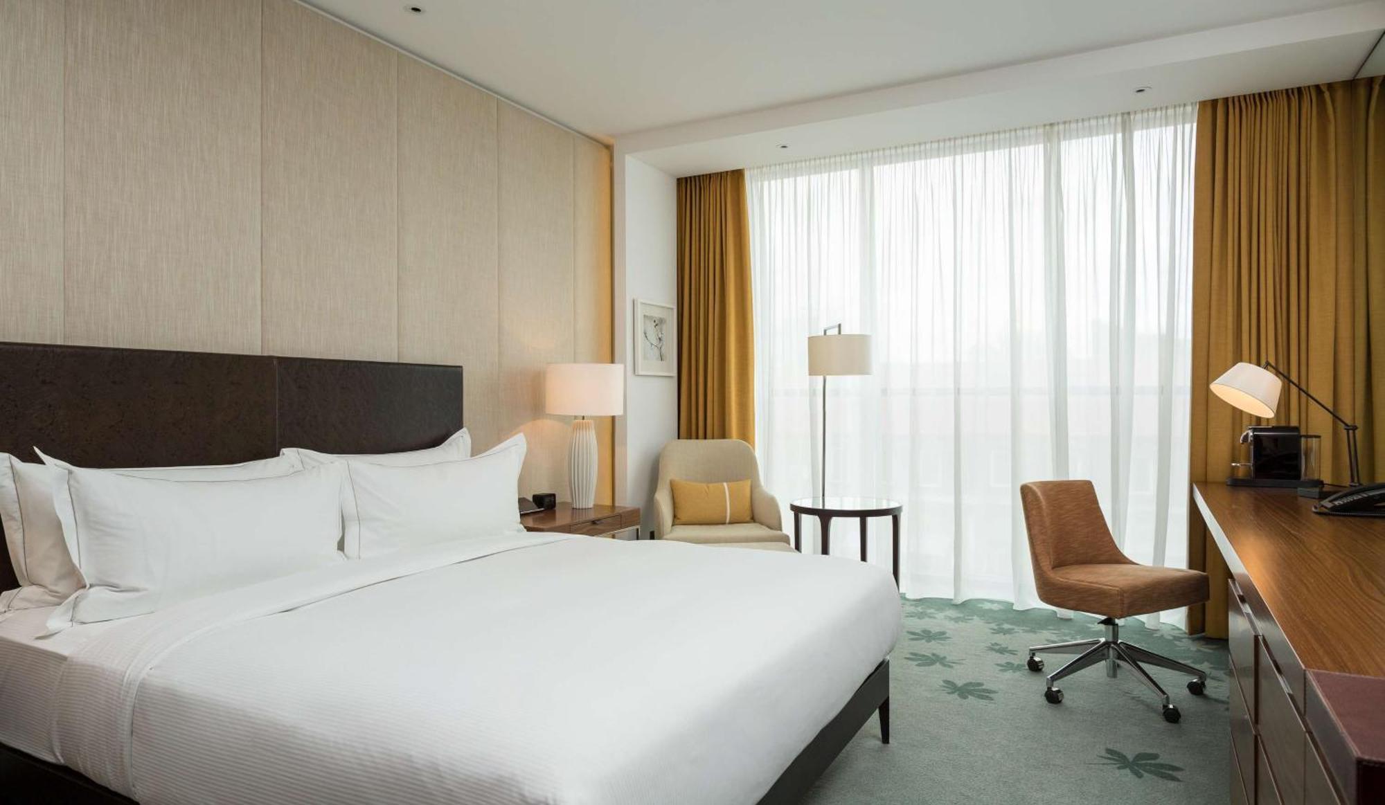 Executive Zimmer mit Kingsize-Bett - Zugang zur Lounge